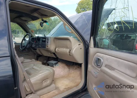 1997 Chevrolet Suburban 1500 from USA, damaged, VIN 3GNFK16R6VG149006